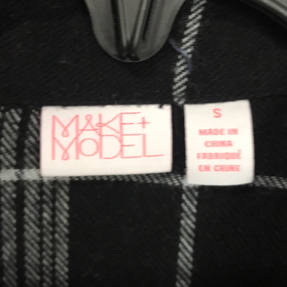 Make & Model Flannel Button up Small - Picture 3 of 3